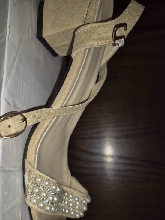 NWOB Mid-Heel Faux Pearl Ankle Strap Sandals With Open Toe sz 9.5 - Picture 7 of 9